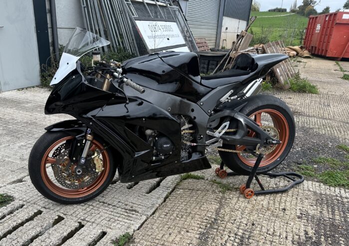 Zx10r gen 4 Race Bike