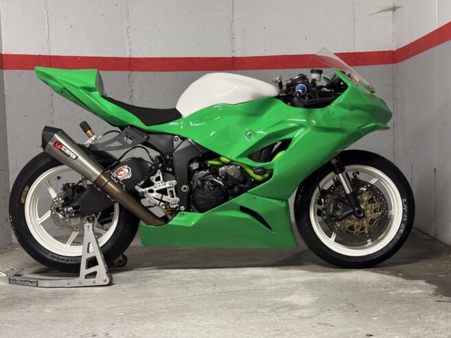 Kawasaki ZX6R Race bike (Junior BSB bike) – 2021-2023