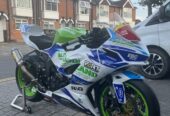 Kawasaki Zx6r track/ race bike