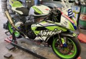 Kawasaki zx6 2010 race bike
