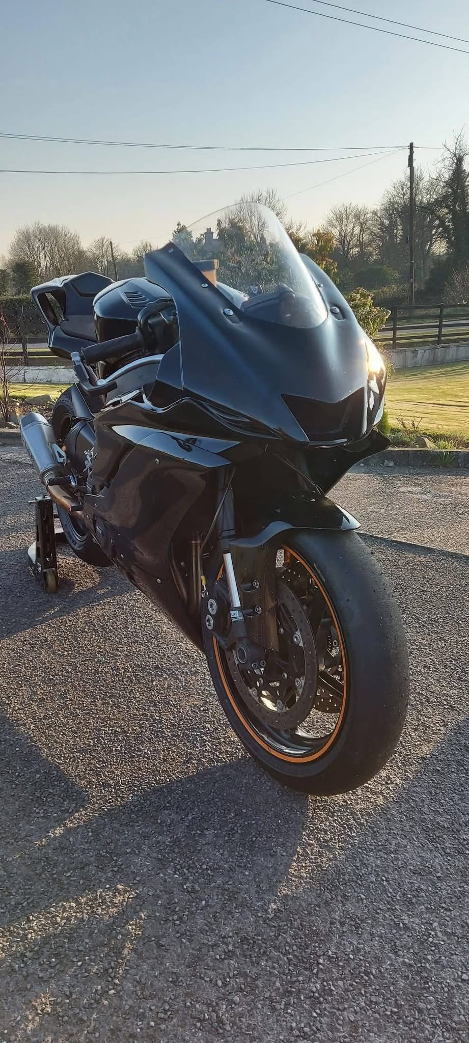 Yamaha R6