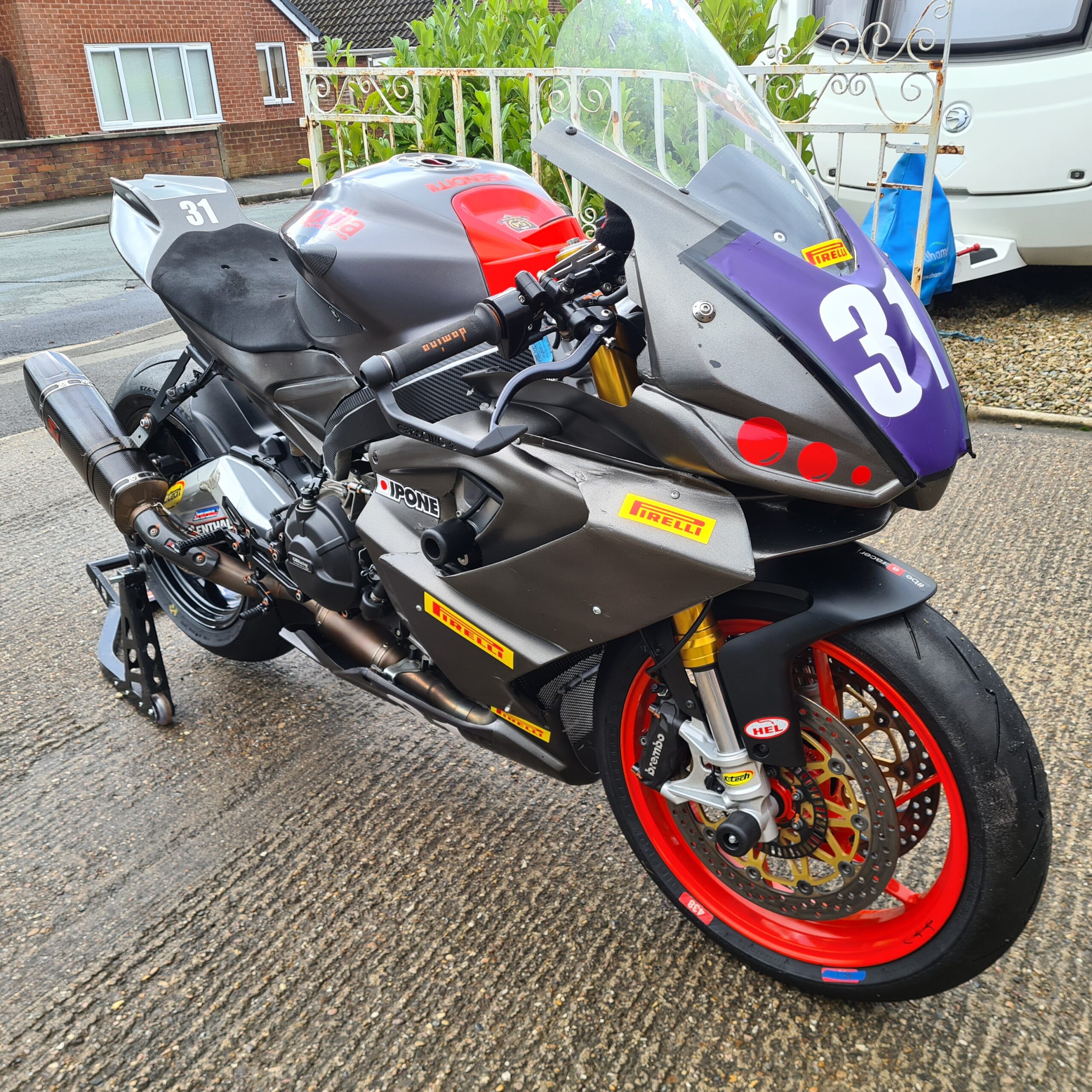 Aprilia rs660 BSB Race bike
