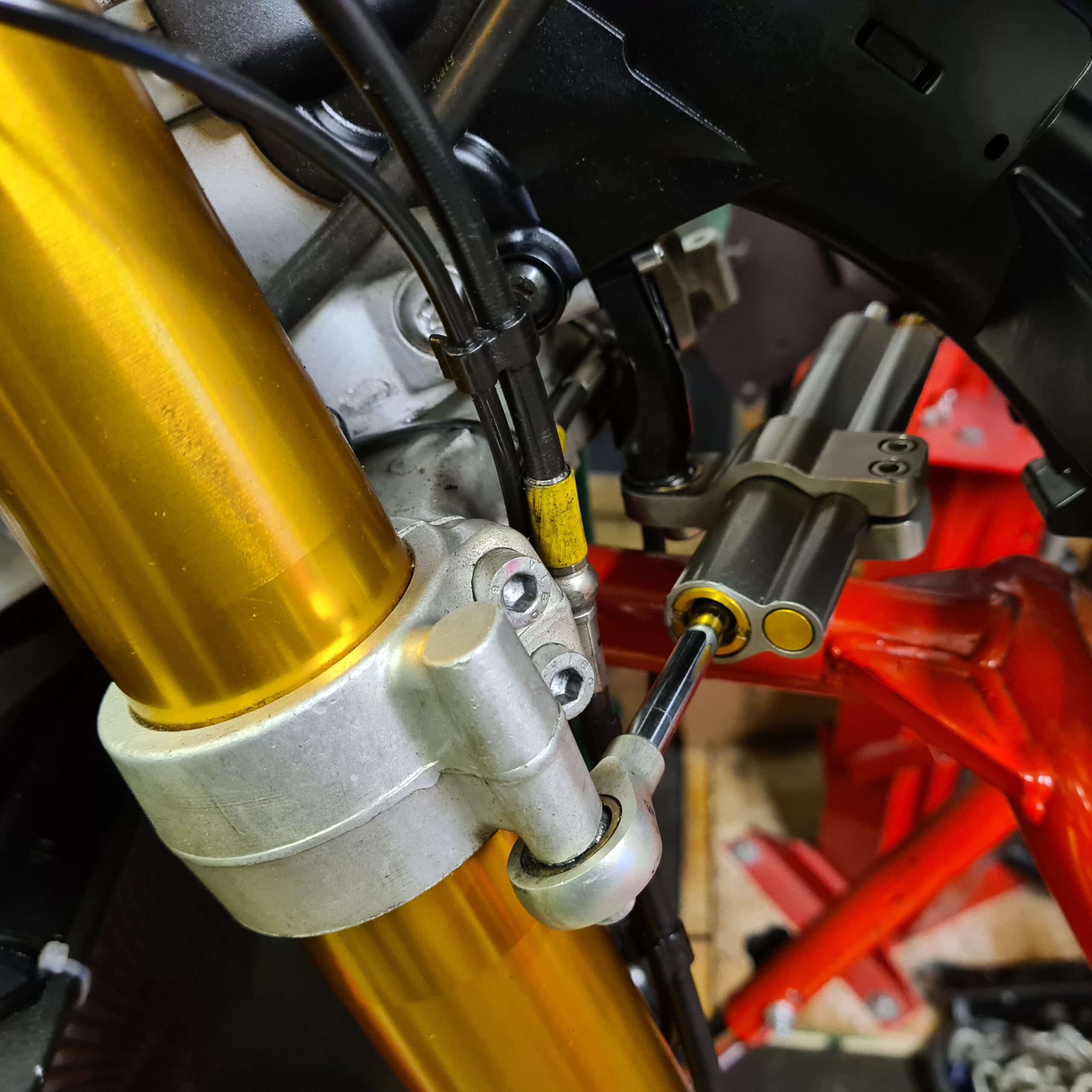 Aprilia rs660 BSB Race bike