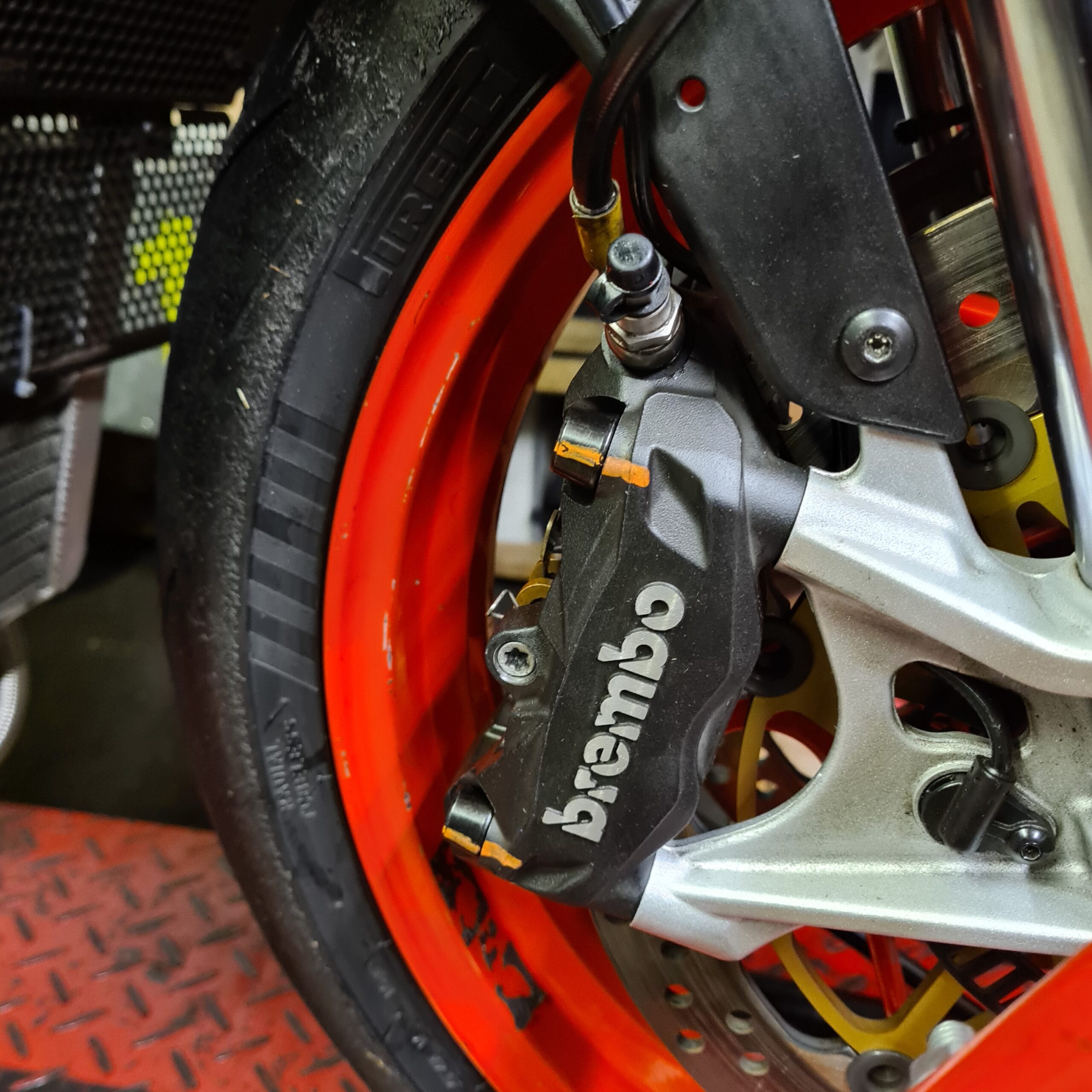 Aprilia rs660 BSB Race bike